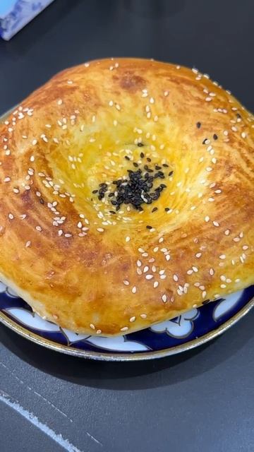 Самый вкусный лепёшка у нас в кафе Узген #cafedubai #food #uzbekcuisine #mostdelicious #foodie