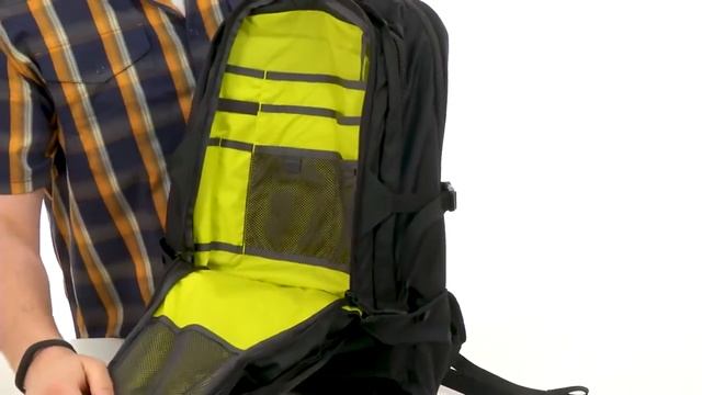 Balo The North Face Resistor Charged Backpack 2016 смотреть онлайн