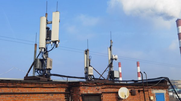 Лучшая в классе MIMO 4X4 антенна Varius с роутером Vertell