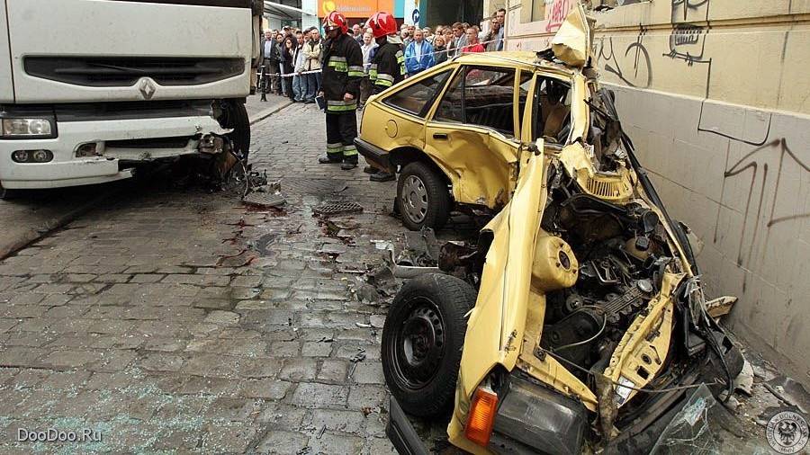 Аварии и ДТП на дорогах ТОРОПЫГИ за рулем смотреть онлайн