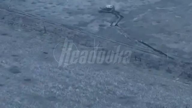 Русский танкист с позывным «Свинорез» принял на броню 27 ударов FPV и град снарядов смотреть онлайн