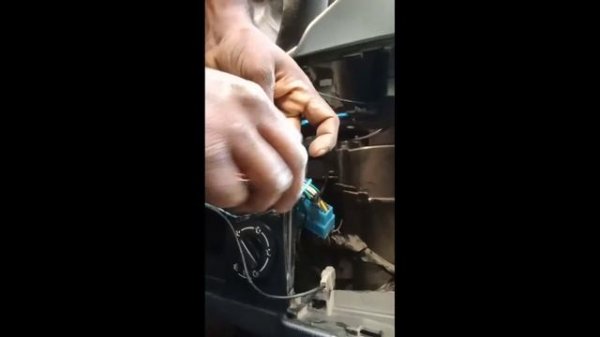 blaupunkt 330w to channel power amplifier fittings