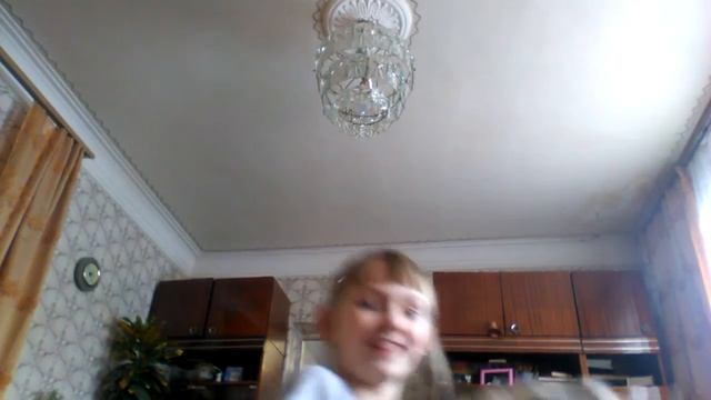 Самая милая Кошка которая на все движения вообще все равно