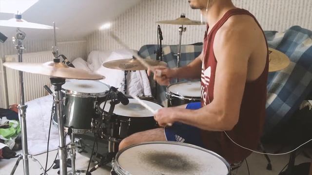 ALL THE SMALL THINGS - BLINK 182 - DRUM COVER смотреть онлайн