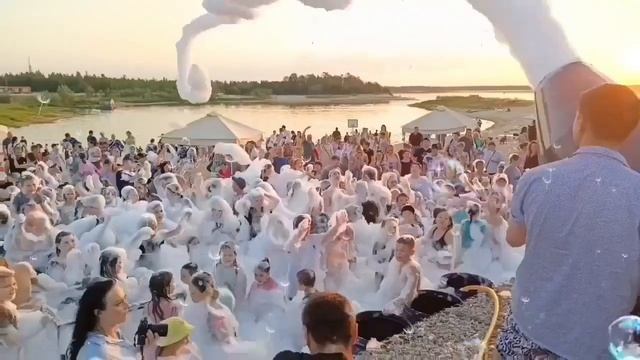 Тарко-Сале foam disko 03.08.2023г. смотреть онлайн