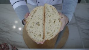 Традиционный французский хлеб на трёхфазной закваске.