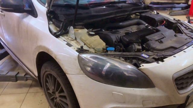 Ремонт Volvo V40