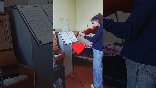 любимое занятие  🎻