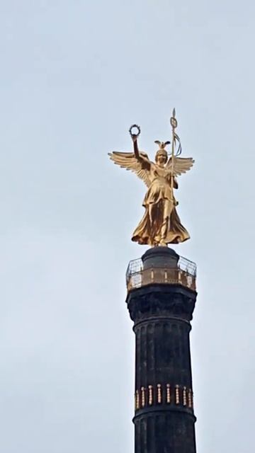 The Victory Column of Berlin 😍😘 смотреть онлайн