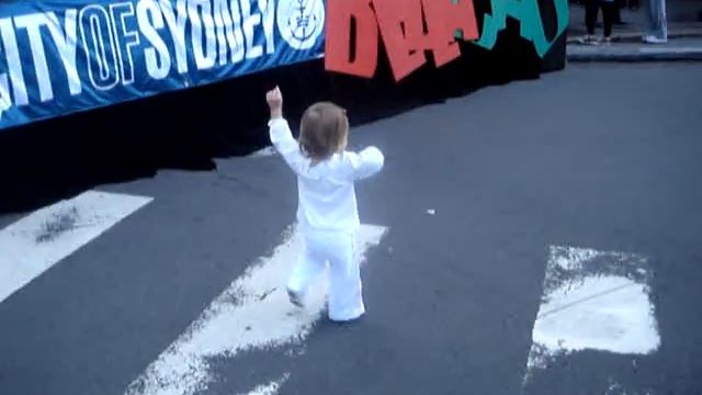 Baby Ava Dancing смотреть онлайн