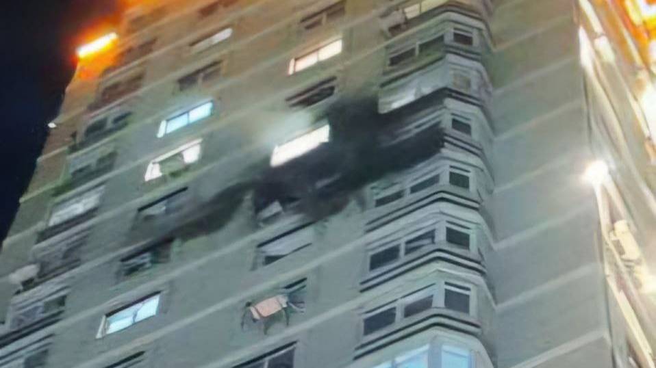 ‼️🇷🇺🏴☠️ Враг атаковал жилую многоэтажку в Ростове смотреть онлайн