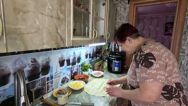 Закидают тапками.. Всё схомячила.. Быстро и вкусно.. смотреть онлайн