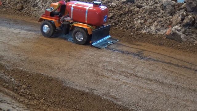 Road Construction site applying the asphalt layer смотреть онлайн