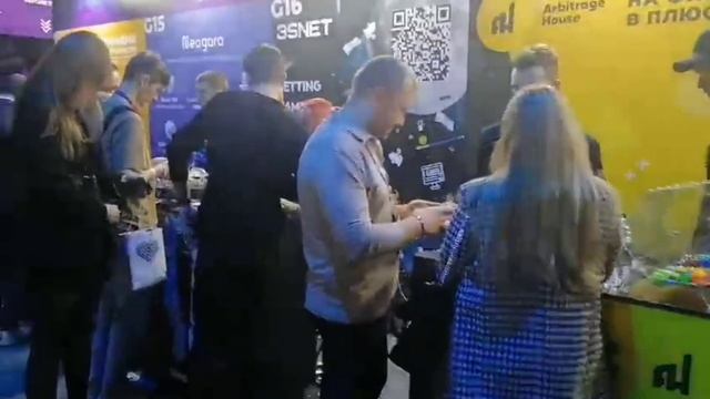 Специальный репортаж МАС 2021 #День 2 - Арбитраж трафика с Кибер Коброй смотреть онлайн