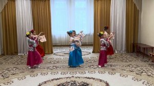 Китайский танец "Чайная церемония" (муз. П.И. Чайковского из балета "Щелкунчик")