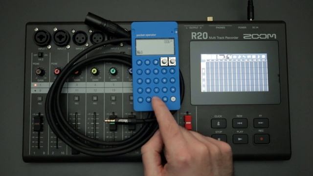 ZOOM R20 - using all the inputs with TRS to XLR cables (applies to many mixing boards too) смотреть онлайн