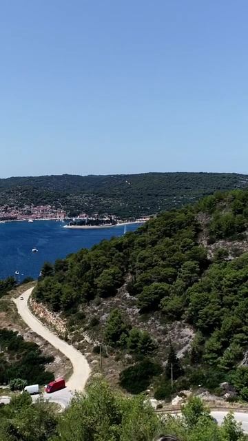 Vis - A place that I dream of 😴🙏🇭🇷 #shorts #croatia #travel смотреть онлайн