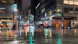 Прогулка под дождем ночью по Нью-Йорку