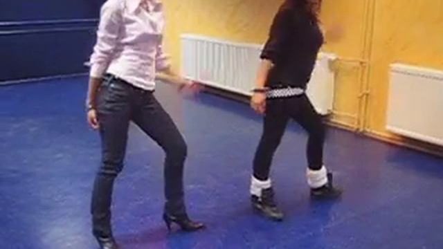 Monique & Tyra Dance смотреть онлайн