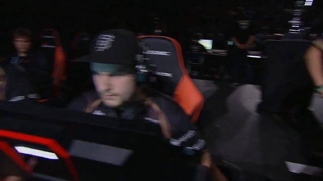 DreamHack Winter 2014: NIP vs VP G1 | Ninjas in Pyjamas vs Virtus.Pro G1 (29.11.2014) смотреть онлайн
