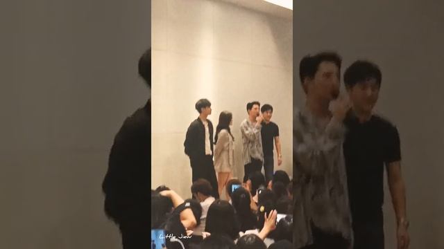 #KristPerawat ที่มากินกาแฟหรือแกฟ้ะ หลังโปรโมทซีรีส์ One Night Steal แผนรักสลับดวง | [2019.11.18] смотреть онлайн