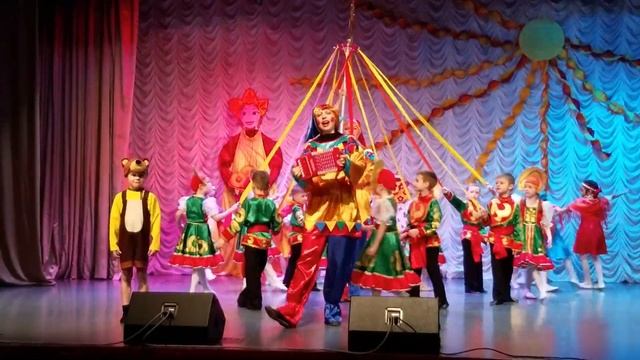 Никитос медведь, городской утренник смотреть онлайн