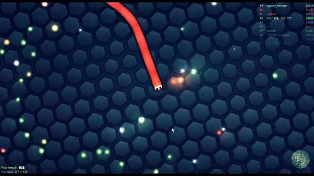 первая игра в slither.io смотреть онлайн
