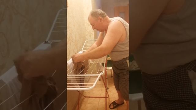 5 июня. Домашняя работа - развеска белья смотреть онлайн