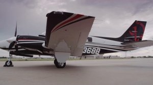 Velocity V-Twin VS Beechcraft Baron G58/ Pusher vs Puller