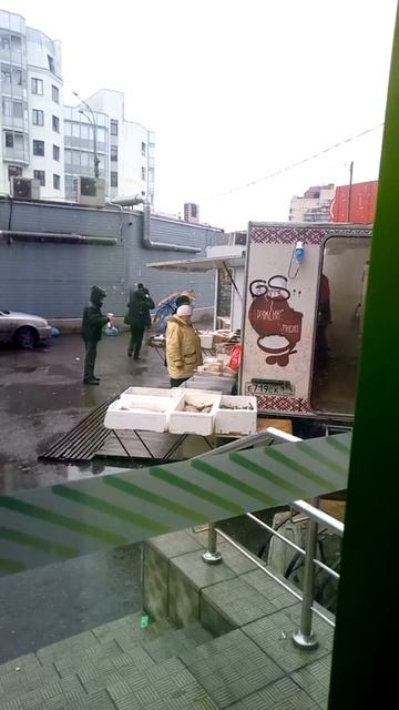 Торговля рыбой из автофургона "Молоко" от "Производителя" смотреть онлайн