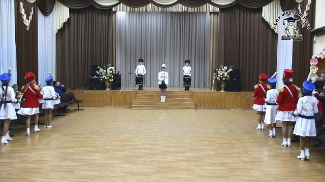 Выступление ансамбля барабанщиц - мажореток смотреть онлайн