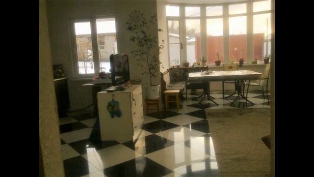 Дом 240 квадратов остановка в 3х минутах