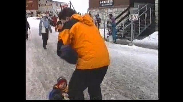 Jan 21 2001 - Ski Holiday in Chalet Toviere in Val-d'Isère France смотреть онлайн