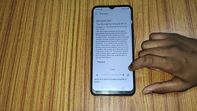 Tecno phantom 9 me font size default kaise kare, How to default font size смотреть онлайн