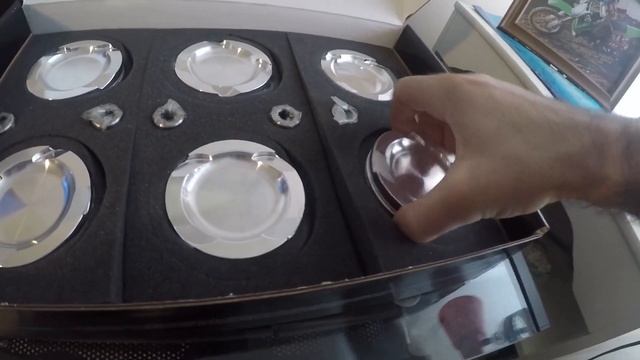 CP pistons for my N54 build! BMW charges $700 for OEM rings?! смотреть онлайн