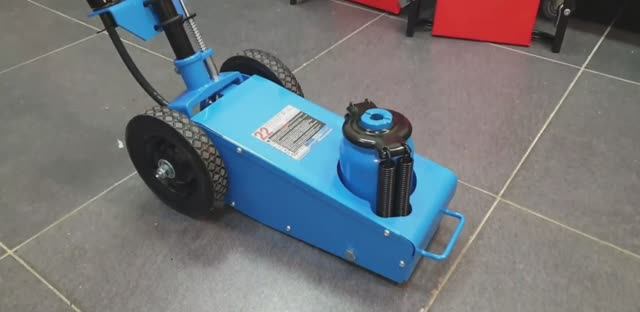 Домкрат грузовой гидравлический с пневматическим приводом 22Т MS06222 смотреть онлайн