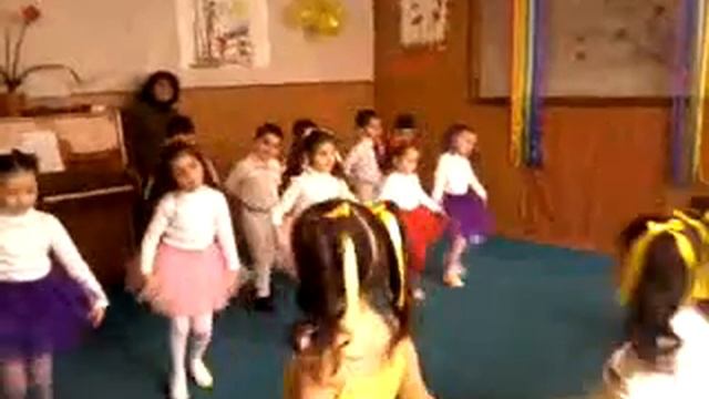 ВАЛЬС Հրազդանի թիվ 8 մանկապարտեզ смотреть онлайн