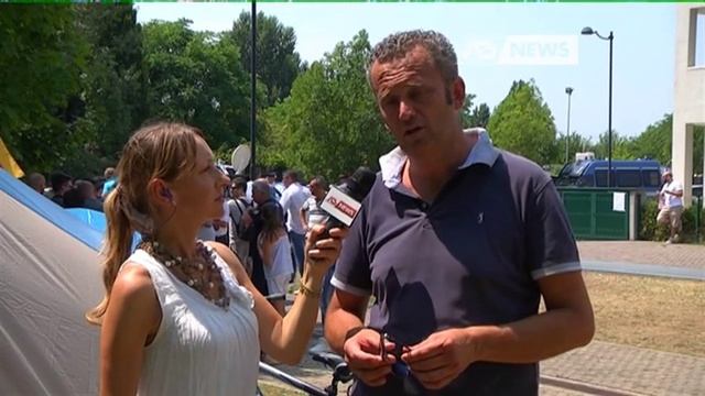 ORE 13: I PROFUGHI LASCIANO LE "MIMOSE" смотреть онлайн