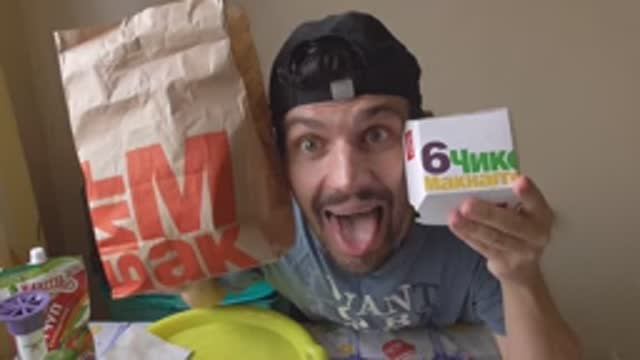 ОБЖОР НА ЧИКЕН МАКНАГГЕТС ИЗ МАКДОНАЛДС, КАК МЕНЯ ТАМ СЕГОДНЯ ОБМАНУЛИ