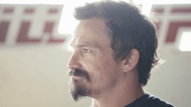 What motivates Navy SEAL vet and CrossFit Athlete Josh Bridges? смотреть онлайн