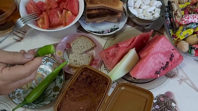 С ДНЕМ КОНСТИТУЦИИ! НАШ ЗАВТРАК. смотреть онлайн