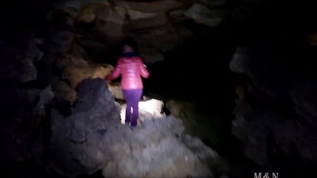 source de la Foux (06)🦇plage de sable ,eaux cristallines, température à+25 et personne ! смотреть онлайн