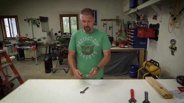 Milwaukee's 6 in. and 10 in. Adjustable Wrench review смотреть онлайн