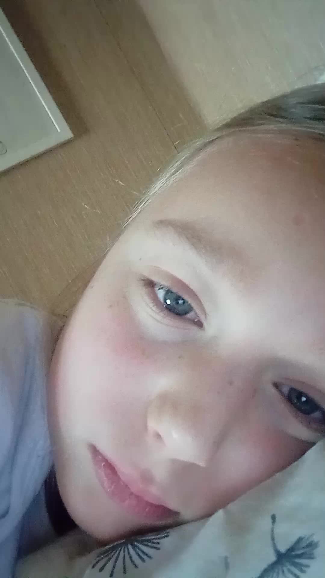 проснулась смотреть онлайн