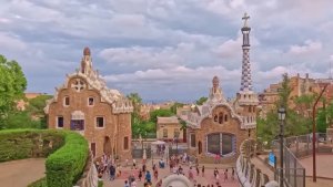 БАРСЕЛОНА, Испания Пешеходная экскурсия в формате 4K - ПРОГУЛКА ПО ПЛЯЖУ И МНОГОЕ ДРУГОЕ