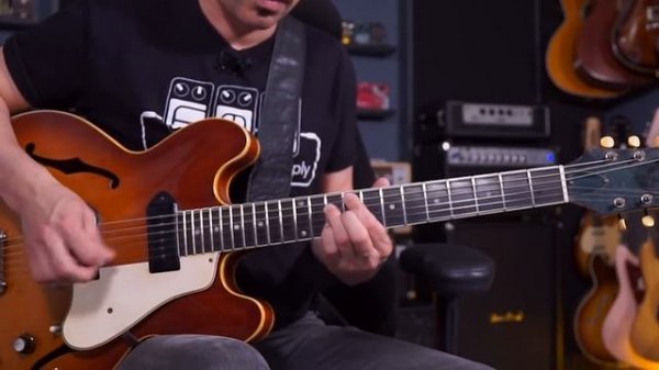 Blues Rhythm Guitar Lesson Intermediate - Use C6 and C9 chords