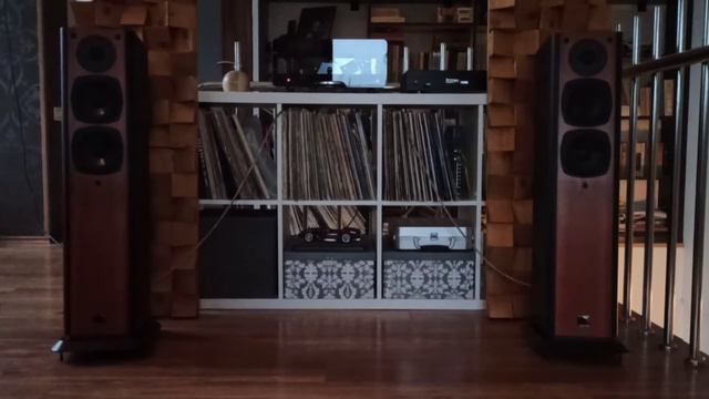 Phonar speakers & Egg-Shell Prestige SE class A tube amp ! смотреть онлайн
