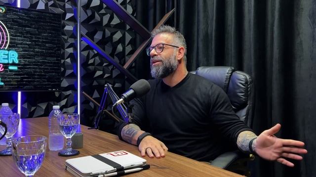 Criação do Robô Laura, IA para a saúde | Server Room Brasil Podcast смотреть онлайн