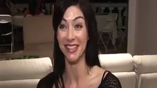DIVA Holly Doss of Holly Doss Cosmetics смотреть онлайн