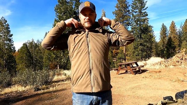 The Tactical Winter Jacket смотреть онлайн